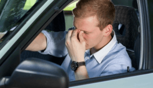 Dán phim cách nhiệt giá rẻ: Những rủi ro người dùng thường bỏ qua