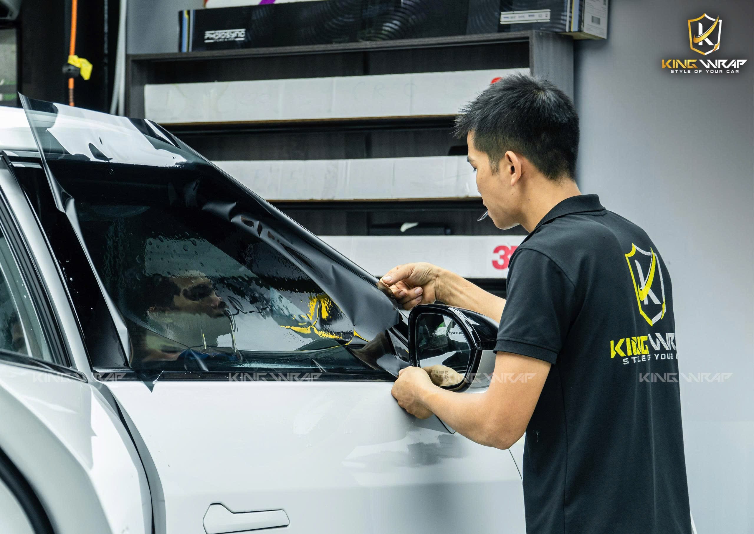 Kinh nghiệm chọn và dán phim cách nhiệt xe ô tô bền đẹp, tiết kiệm nhất